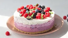 Nepečený cheesecake: Krémová jemnost s ovocem podle dokonalého receptu