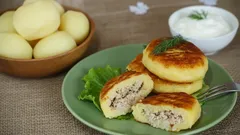 Nejchutnější bramborové zrazy: domácí recept na neobyčejné jídlo s vynikající chutí. Vyzkoušejte!