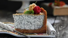 Vyzkoušejte recept na vláčný makový koláč s tvarohem vhodný i pro sváteční stůl